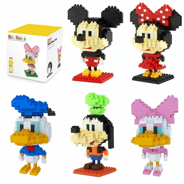 Figurine à construire de Mickey Minnie Donald Daisy et Pluto pour fille avec une boite