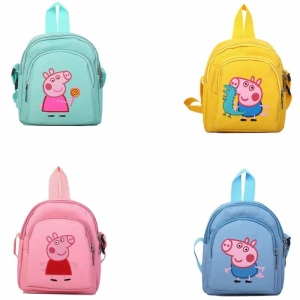 Petit sac avec un motif du dessin animé Peppa Pig pour fille avec un fond blanc