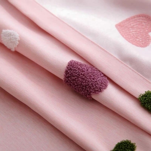 Rideau à motif coeur pour chambre de fille à la mode