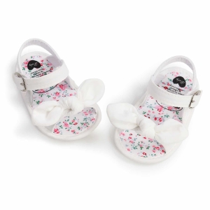 Sandales ouvertes avec nœud pour bébé fille de couleur blanche
