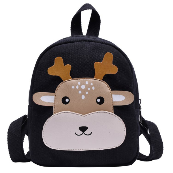 Un sac à dos noir avec un visage mignon de renne pour fille. Le visage d'animal est de couleur beige et marron. Il a une hanse sur le dessus et deux bandoulières à l'arrière.