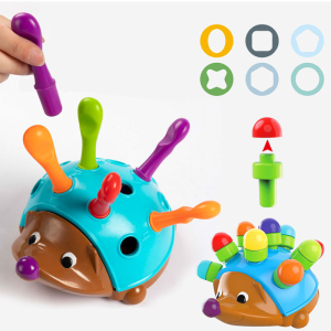 Jeux Montessori Hérisson pour petites filles avec plusieurs formes colorés
