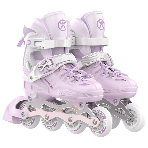 Rollers confortables violets pour filles avec un fond blanc
