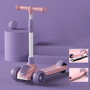 Trottinette à 3 roues pliante pour filles avec un fond violet