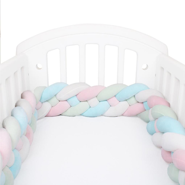 Tour de lit bébé tressé multicolore pour fille img Tour de lit bebe tresse multicolore pour fille 01