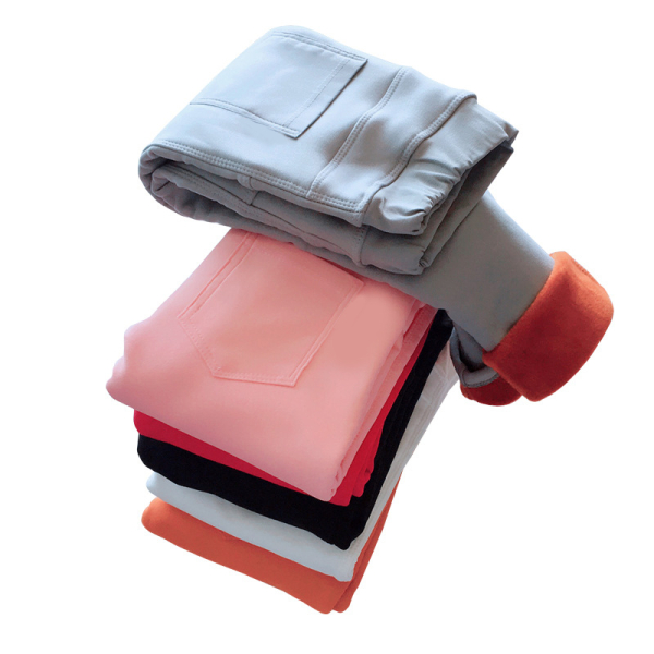 Plusieurs tregging pliés et mis les uns sur les autres