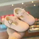 Mocassin solide en cuir pour fille avec petite boucle au-dessus du pied