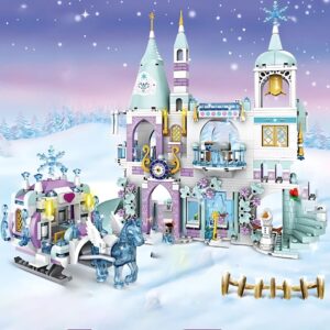 Ce jeu de construction comprend un grand château en cristal avec plusieurs tours et des détails scintillants, ainsi qu'une calèche magique. Des personnages comme Elsa, Anna et un bonhomme de neige sont inclus.