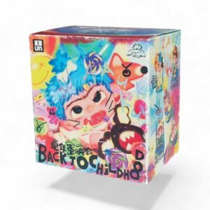 Wakuku blind box aux couleurs pastels de carré, couverte de dessin Kawaii à l'effigie des personnages enfantins Wakuku sur fond blanc.